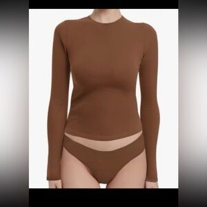 Abonlen Long Sleeve Shirts for Women Crewneck Basic Tees T Shirts Fitted Crop L